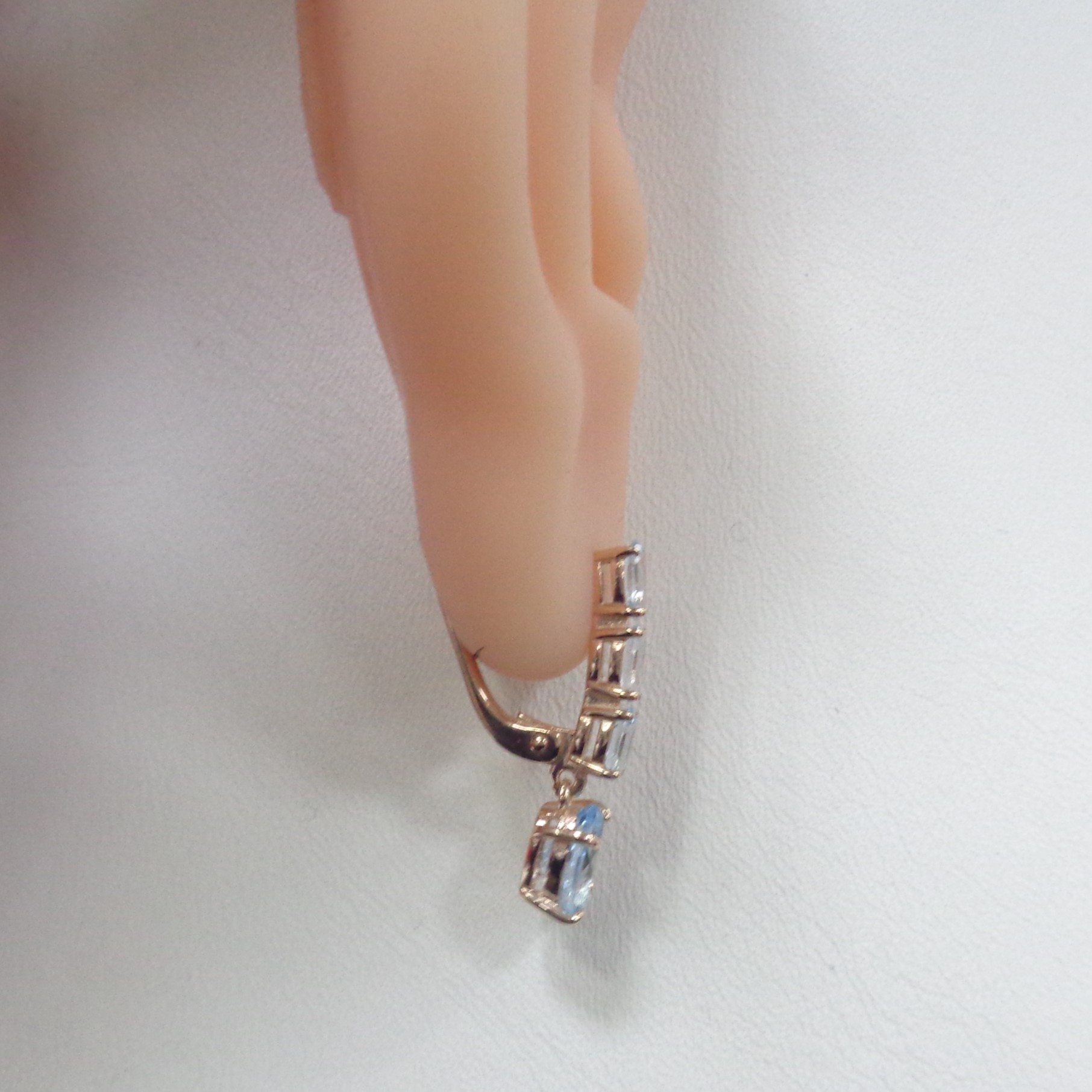 Серебряные серьги с топазами